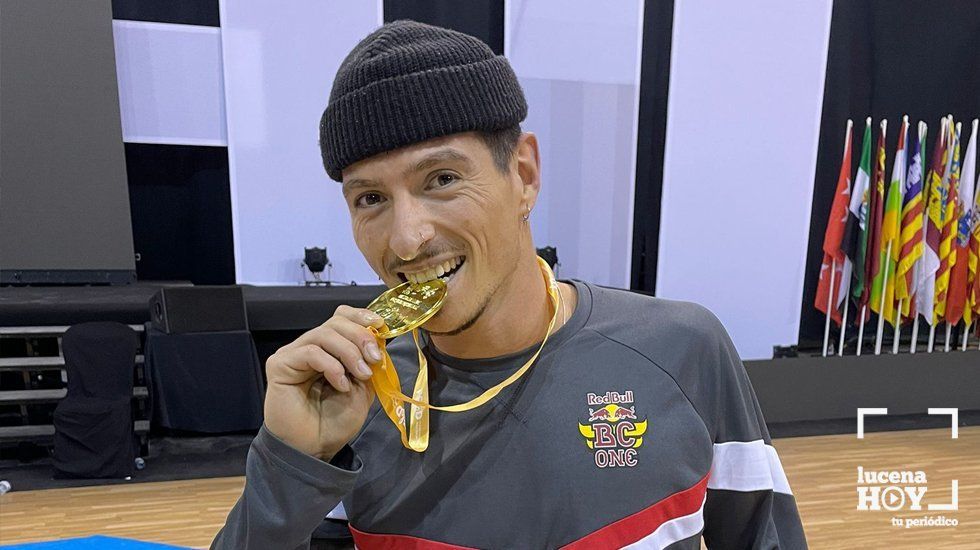  Xak muerde su medalla de Campeón de España de Breakdance 