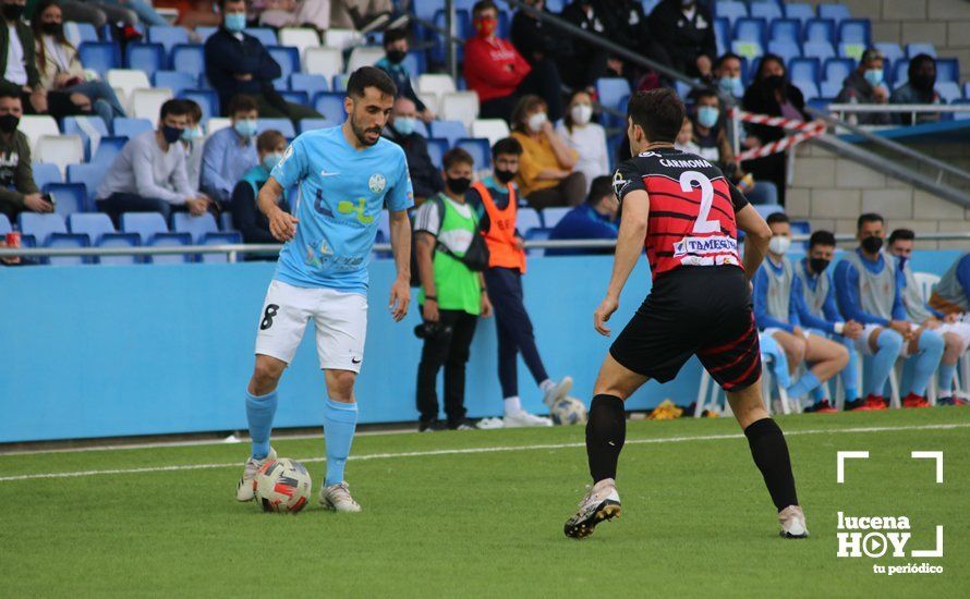 GALERÍA / El Puente Genil se lleva el derbi en el estadio Ciudad de Lucena en un partido con más emoción que ocasiones (0-1)