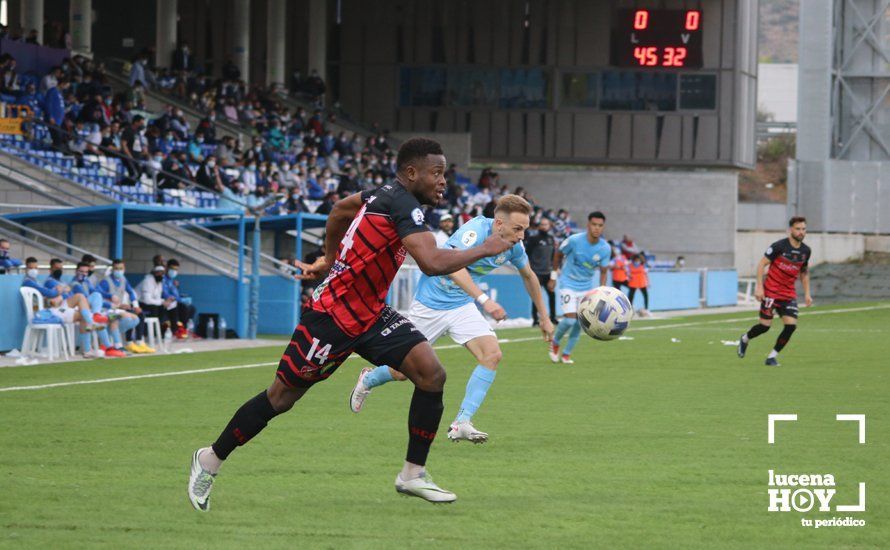 GALERÍA / El Puente Genil se lleva el derbi en el estadio Ciudad de Lucena en un partido con más emoción que ocasiones (0-1)