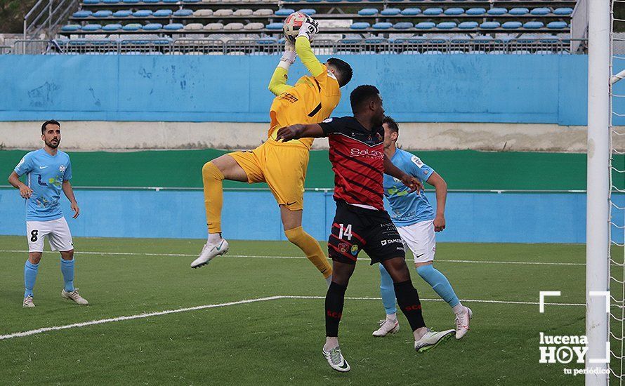 GALERÍA / El Puente Genil se lleva el derbi en el estadio Ciudad de Lucena en un partido con más emoción que ocasiones (0-1) GALERÍA / El Puente Genil se lleva el derbi en el estadio Ciudad de Lucena en un partido con más emoción que ocasiones (0-1)
