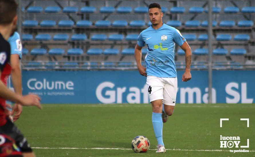 GALERÍA / El Puente Genil se lleva el derbi en el estadio Ciudad de Lucena en un partido con más emoción que ocasiones (0-1)