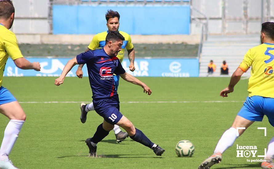 GALERÍA: El Lucecor se impone a un correoso Castro del Río en un partido con más emoción que juego y sigue soñando con el ascenso (1-0)