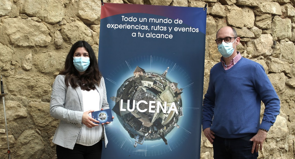  Teresa Alonso y José Antonio García durante la presentación de la campaña 