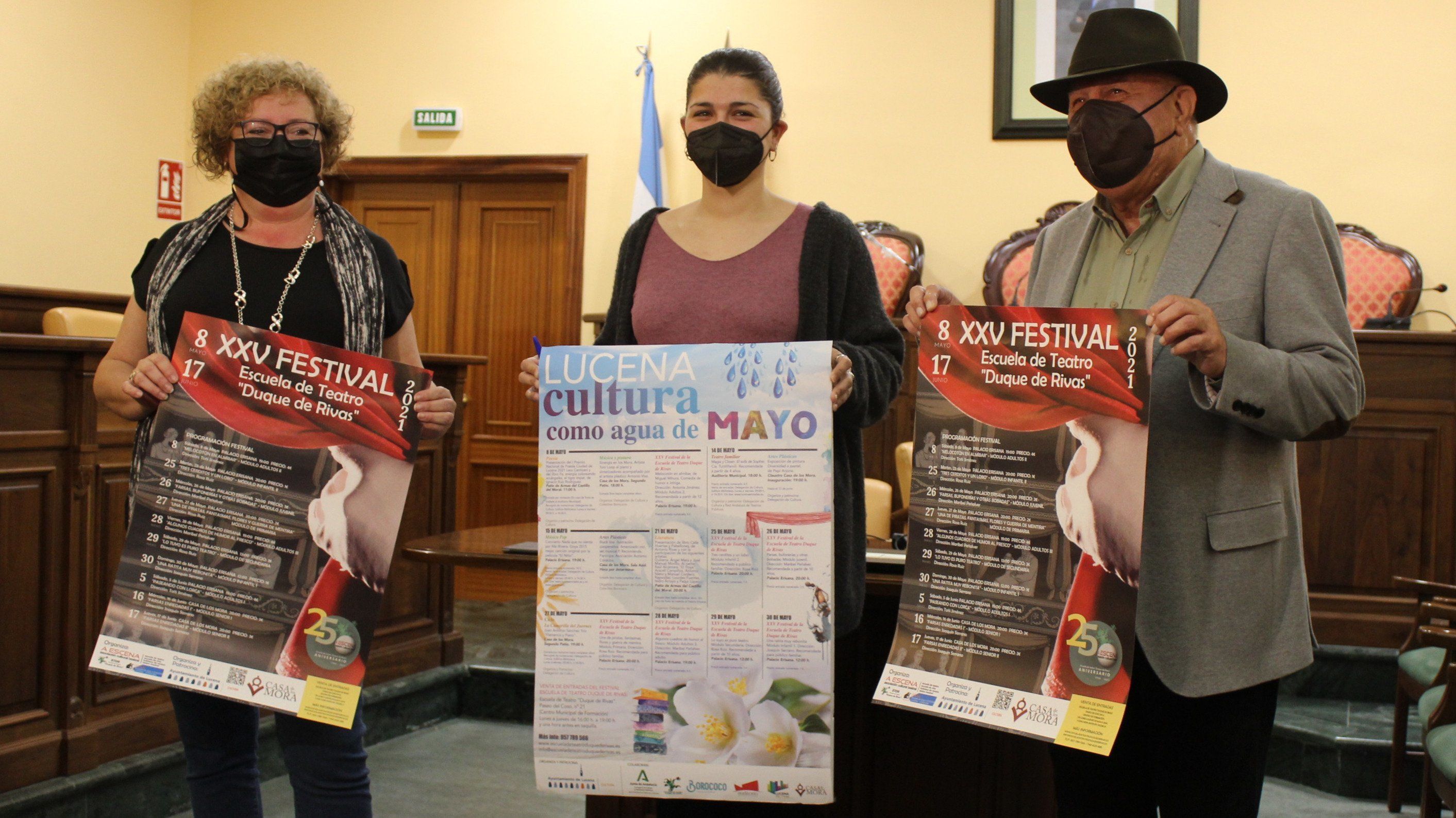  Toñi Jiménez, Mamen Beato e Isidro Arroyo en la presentación de las actividades culturales para el mes de mayo en Lucena 