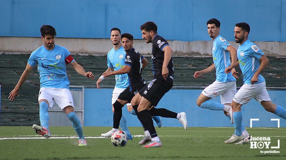  Acción entre el Ciudad de Lucena y el Xerez Deportivo 