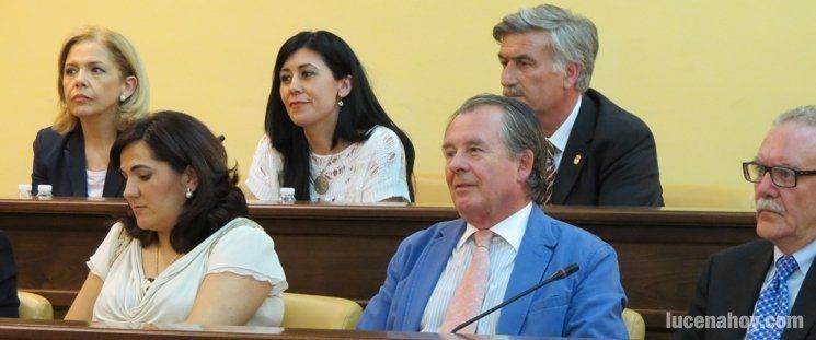  El PP critica el alumbrado de fiestas y las ausencias de IU en algunos actos 