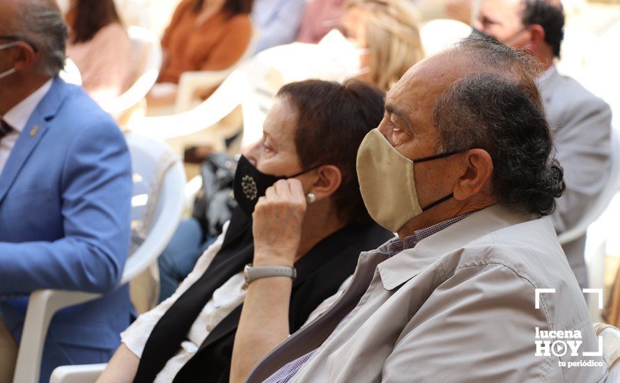 GALERÍA: 51 homenajes a Manolo Lara Cantizani en el libro "Fe, energía. Coloreando arcángeles, el tigre impar" presentado en el Castillo de Lucena