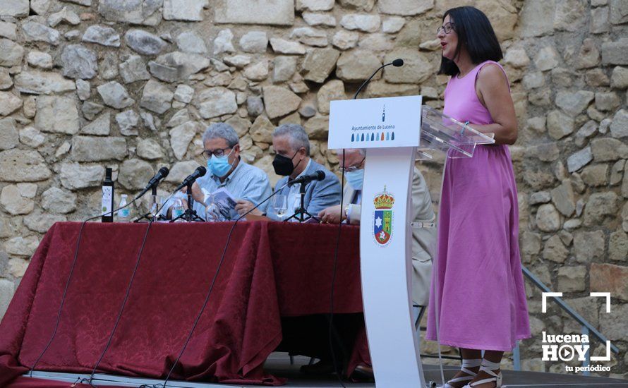 GALERÍA: Antonio Rivas aúna poesía y flamenco en la presentación en el Castillo de Lucena de su último poemario "Calle Huertas y Pabellones"