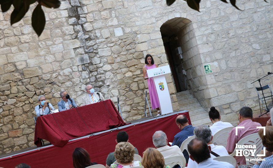 GALERÍA: Antonio Rivas aúna poesía y flamenco en la presentación en el Castillo de Lucena de su último poemario "Calle Huertas y Pabellones"