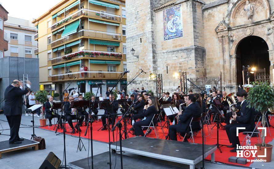 GALERÍA: La Banda de Música de Lucena y la Escuela Municipal de Música llevan su repertorio aracelitano a las puertas de San Mateo GALERÍA: La Banda de Música de Lucena y la Escuela Municipal de Música llevan su repertorio aracelitano a las puertas de San Mateo