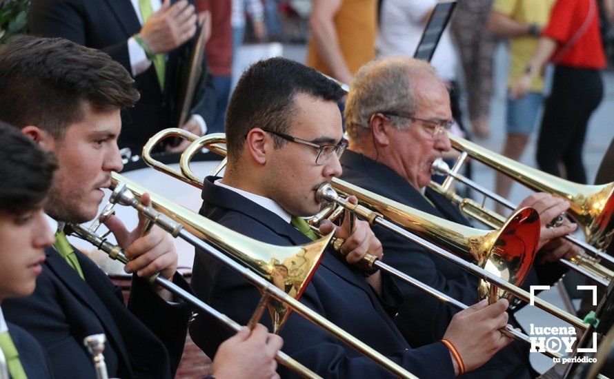 GALERÍA: La Banda de Música de Lucena y la Escuela Municipal de Música llevan su repertorio aracelitano a las puertas de San Mateo