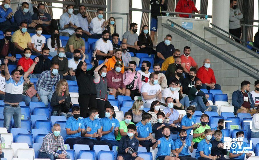 GALERÍA: Fiesta en la grada y resultado injusto en el primer asalto de la semifinal entre Lucecor y Egabrense (0-1). Las fotos del partido