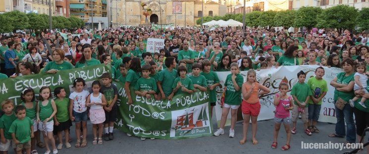  Unas 1.500 personas denuncian los recortes educativos (foto/vídeo) 