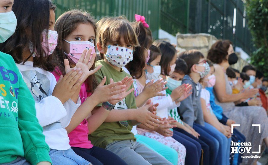 GALERÍA: "Al arbolito, desde chiquito": Los alumnos del Virgen de Araceli reciben de Mejorana diplomas por sus dibujos para la Vía Verde