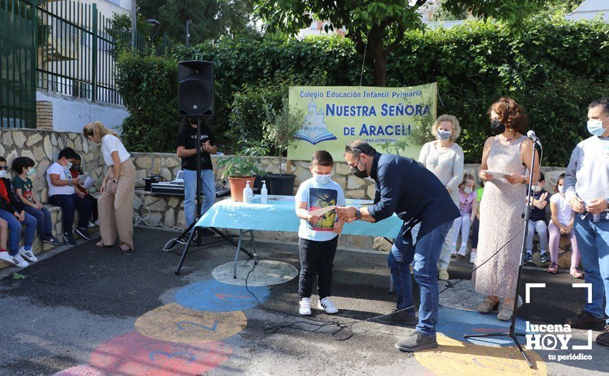 GALERÍA: "Al arbolito, desde chiquito": Los alumnos del Virgen de Araceli reciben de Mejorana diplomas por sus dibujos para la Vía Verde