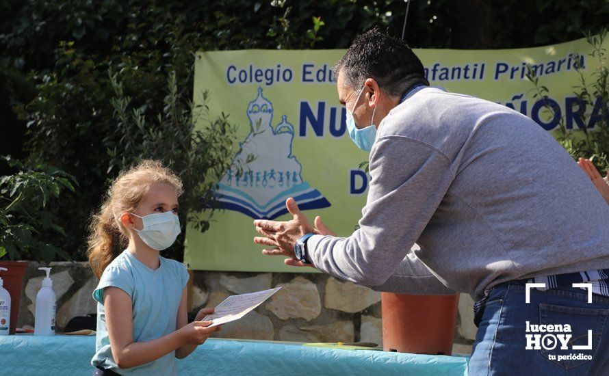 GALERÍA: "Al arbolito, desde chiquito": Los alumnos del Virgen de Araceli reciben de Mejorana diplomas por sus dibujos para la Vía Verde