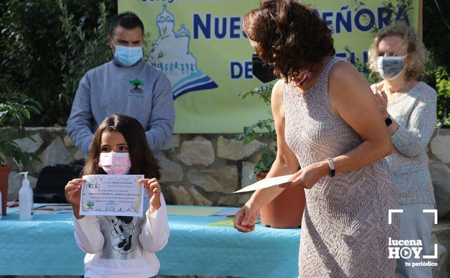 GALERÍA: "Al arbolito, desde chiquito": Los alumnos del Virgen de Araceli reciben de Mejorana diplomas por sus dibujos para la Vía Verde