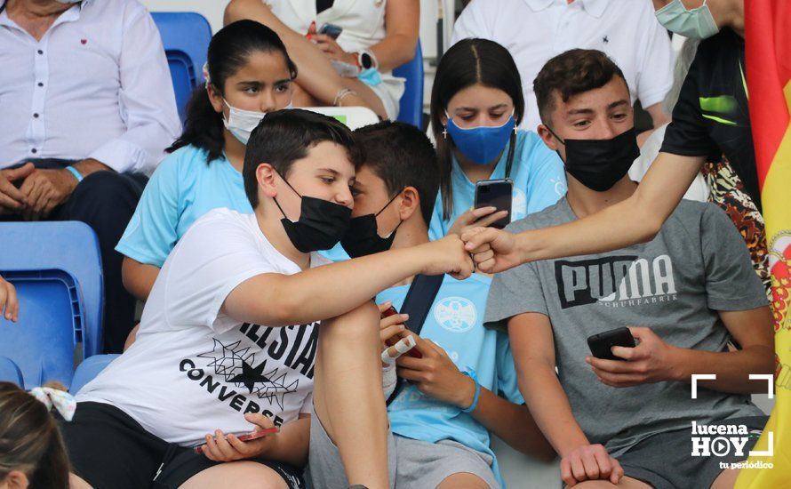 GALERÍA: El Ciudad de Lucena se queda otra vez con la cara amarga del fútbol tras caer en el último segundo ante el Ceuta (1-2). Las fotos de la grada, el partido y la desilusión