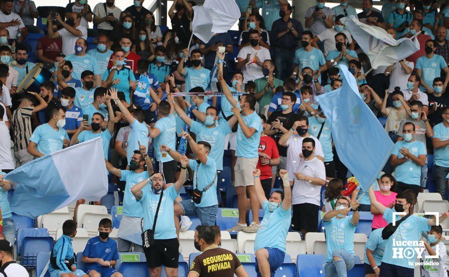 GALERÍA: El Ciudad de Lucena se queda otra vez con la cara amarga del fútbol tras caer en el último segundo ante el Ceuta (1-2). Las fotos de la grada, el partido y la desilusión