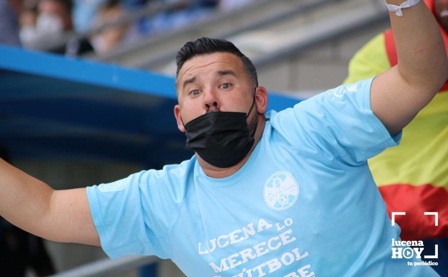 GALERÍA: El Ciudad de Lucena se queda otra vez con la cara amarga del fútbol tras caer en el último segundo ante el Ceuta (1-2). Las fotos de la grada, el partido y la desilusión