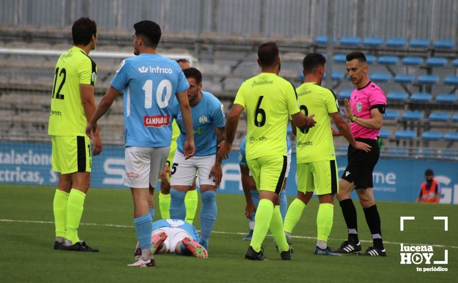 GALERÍA: El Ciudad de Lucena se queda otra vez con la cara amarga del fútbol tras caer en el último segundo ante el Ceuta (1-2). Las fotos de la grada, el partido y la desilusión