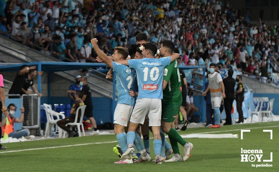 GALERÍA: El Ciudad de Lucena se queda otra vez con la cara amarga del fútbol tras caer en el último segundo ante el Ceuta (1-2). Las fotos de la grada, el partido y la desilusión