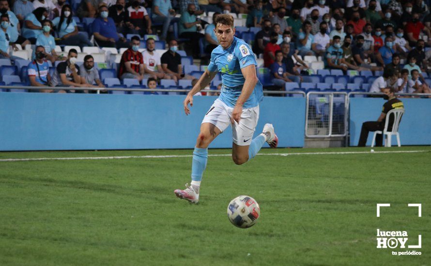 GALERÍA: El Ciudad de Lucena se queda otra vez con la cara amarga del fútbol tras caer en el último segundo ante el Ceuta (1-2). Las fotos de la grada, el partido y la desilusión