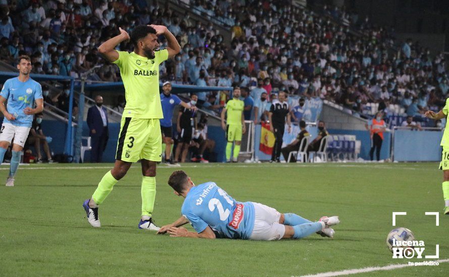 GALERÍA: El Ciudad de Lucena se queda otra vez con la cara amarga del fútbol tras caer en el último segundo ante el Ceuta (1-2). Las fotos de la grada, el partido y la desilusión