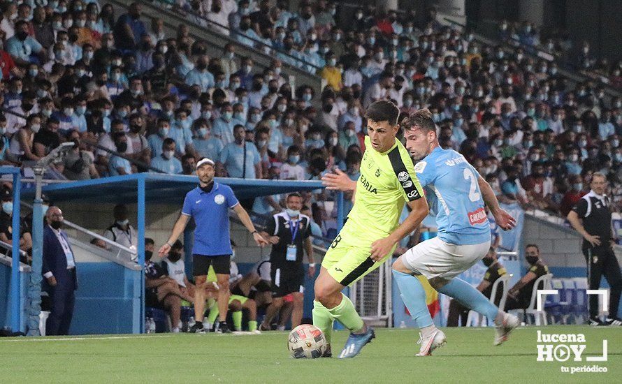 GALERÍA: El Ciudad de Lucena se queda otra vez con la cara amarga del fútbol tras caer en el último segundo ante el Ceuta (1-2). Las fotos de la grada, el partido y la desilusión