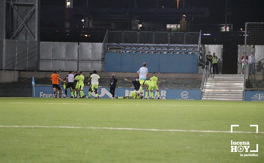 GALERÍA: El Ciudad de Lucena se queda otra vez con la cara amarga del fútbol tras caer en el último segundo ante el Ceuta (1-2). Las fotos de la grada, el partido y la desilusión