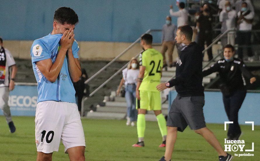 GALERÍA: El Ciudad de Lucena se queda otra vez con la cara amarga del fútbol tras caer en el último segundo ante el Ceuta (1-2). Las fotos de la grada, el partido y la desilusión