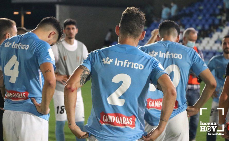 GALERÍA: El Ciudad de Lucena se queda otra vez con la cara amarga del fútbol tras caer en el último segundo ante el Ceuta (1-2). Las fotos de la grada, el partido y la desilusión