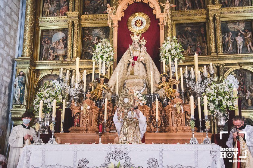 GALERÍA: Lucena celebra por segundo año un Corpus diferente, sin procesión en las calles, pero con niños de Primera Comunión en el templo de San Mateo