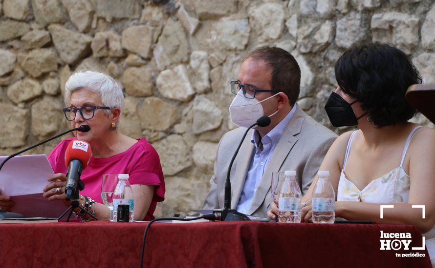 GALERÍA: De amor, mitología clásica y Gardel: El escritor lucentino Manuel Guerrero presentó ayer en el Castillo de Lucena sus tres últimos libros