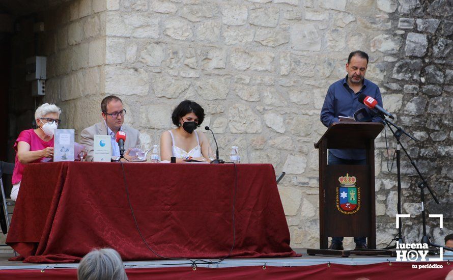 GALERÍA: De amor, mitología clásica y Gardel: El escritor lucentino Manuel Guerrero presentó ayer en el Castillo de Lucena sus tres últimos libros