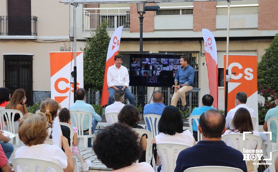  Un momento del acto de Ciudadanos en la plaza del Cristo de la Sangre de Lucena esta tarde 