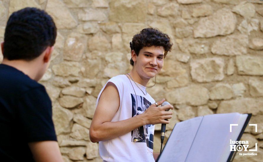 GALERÍA: Crespo debuta con lleno en su concierto en el patio del Castillo del Moral de Lucena GALERÍA: Crespo debuta con lleno en su concierto en el patio del Castillo del Moral de Lucena