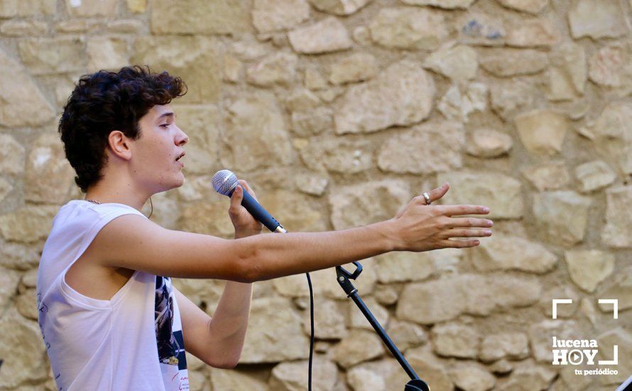 GALERÍA: Crespo debuta con lleno en su concierto en el patio del Castillo del Moral de Lucena GALERÍA: Crespo debuta con lleno en su concierto en el patio del Castillo del Moral de Lucena