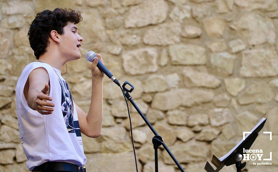 GALERÍA: Crespo debuta con lleno en su concierto en el patio del Castillo del Moral de Lucena GALERÍA: Crespo debuta con lleno en su concierto en el patio del Castillo del Moral de Lucena