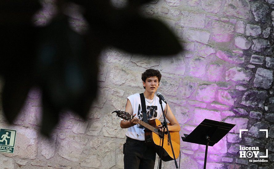 GALERÍA: Crespo debuta con lleno en su concierto en el patio del Castillo del Moral de Lucena GALERÍA: Crespo debuta con lleno en su concierto en el patio del Castillo del Moral de Lucena