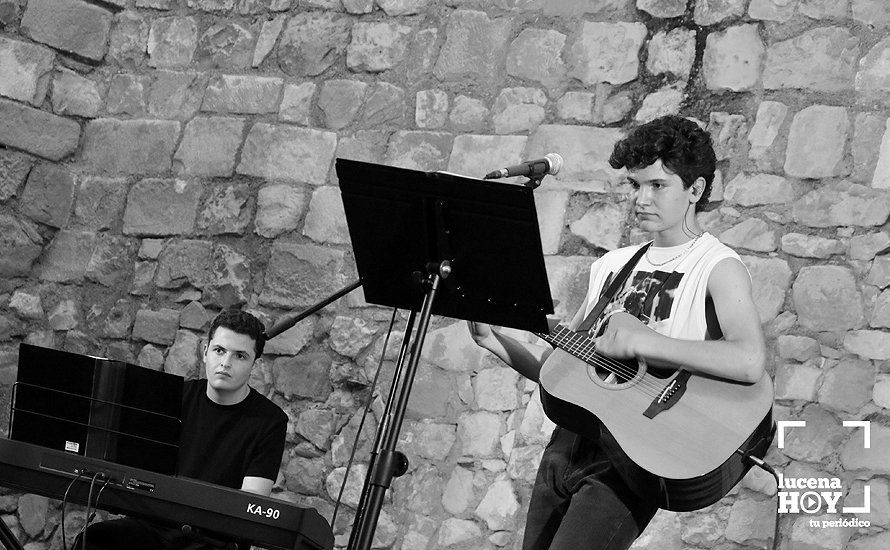 GALERÍA: Crespo debuta con lleno en su concierto en el patio del Castillo del Moral de Lucena GALERÍA: Crespo debuta con lleno en su concierto en el patio del Castillo del Moral de Lucena