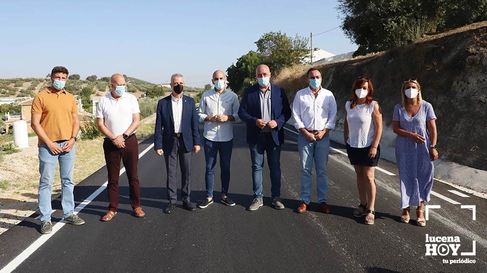  Autoridades asistentes a la entrada en funcionamiento de esta mejora en la carretera de Las Erillas 