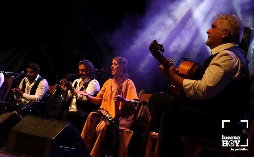 GALERÍA: Argentina deleita al público de Lucena con su voz elegante y poderosa y su repertorio flamenco más puro