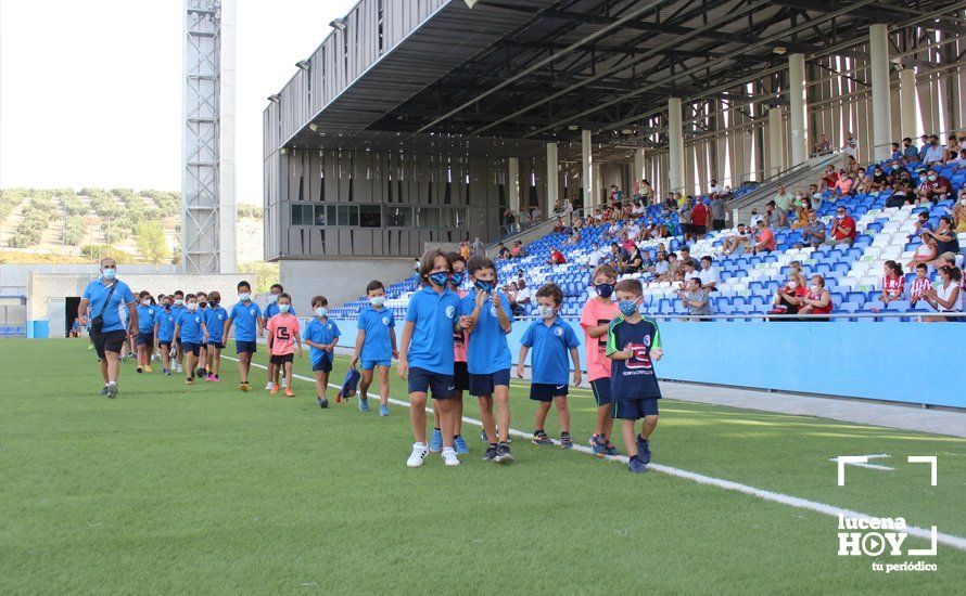 GALERÍA: Las fotos del Trofeo de Fútbol Juvenil "Torre del Moral" que se llevó el Cadiz frente al Sevilla y Atlético de Madrid y la presentación de los diferentes equipos del Lucecor