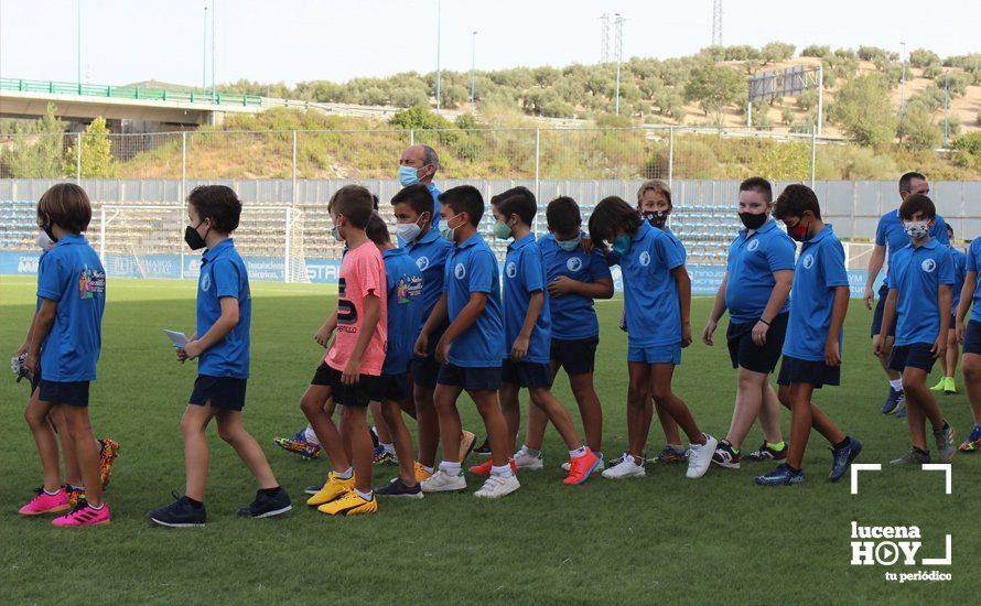 GALERÍA: Las fotos del Trofeo de Fútbol Juvenil "Torre del Moral" que se llevó el Cadiz frente al Sevilla y Atlético de Madrid y la presentación de los diferentes equipos del Lucecor