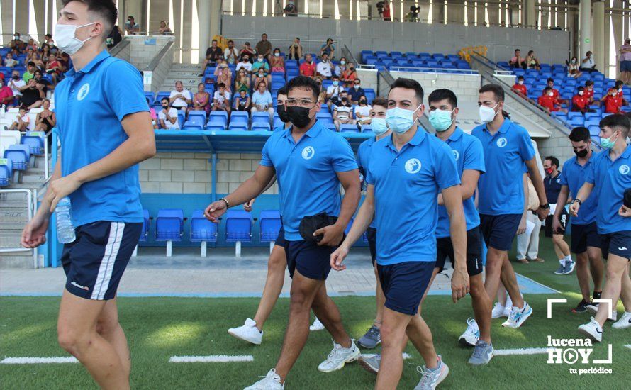 GALERÍA: Las fotos del Trofeo de Fútbol Juvenil "Torre del Moral" que se llevó el Cadiz frente al Sevilla y Atlético de Madrid y la presentación de los diferentes equipos del Lucecor