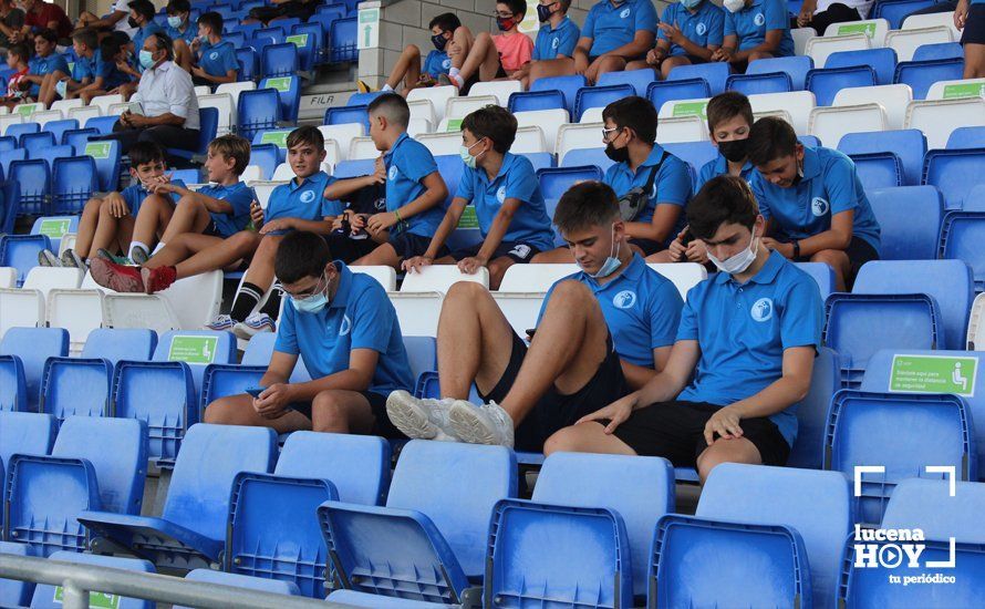 GALERÍA: Las fotos del Trofeo de Fútbol Juvenil "Torre del Moral" que se llevó el Cadiz frente al Sevilla y Atlético de Madrid y la presentación de los diferentes equipos del Lucecor GALERÍA: Las fotos del Trofeo de Fútbol Juvenil "Torre del Moral" que se llevó el Cadiz frente al Sevilla y Atlético de Madrid y la presentación de los diferentes equipos del Lucecor