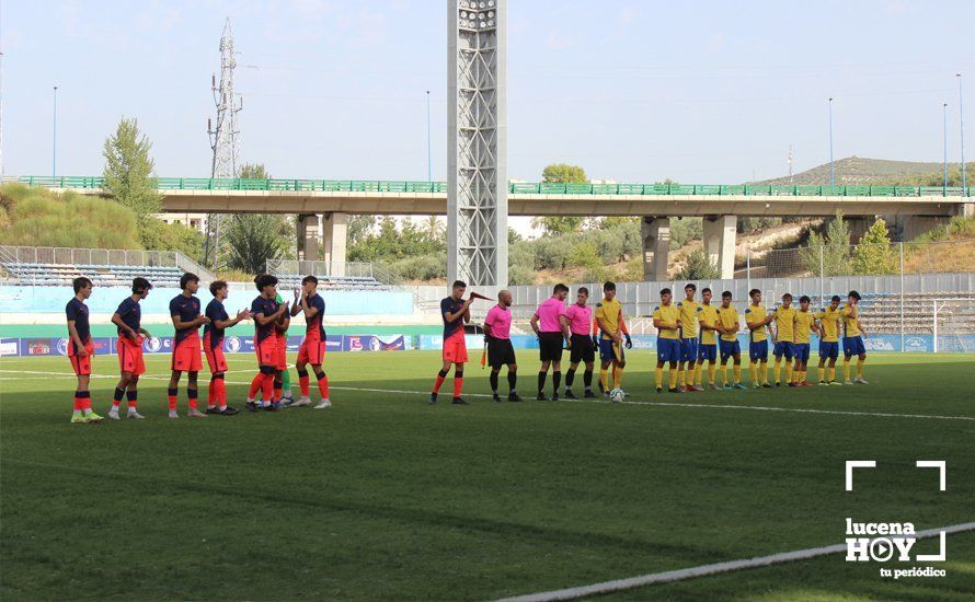 GALERÍA: Las fotos del Trofeo de Fútbol Juvenil "Torre del Moral" que se llevó el Cadiz frente al Sevilla y Atlético de Madrid y la presentación de los diferentes equipos del Lucecor