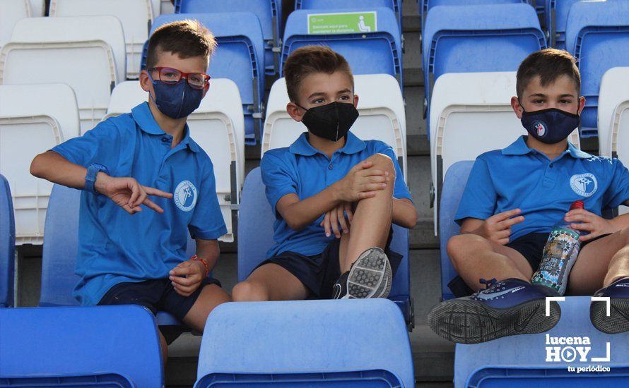 GALERÍA: Las fotos del Trofeo de Fútbol Juvenil "Torre del Moral" que se llevó el Cadiz frente al Sevilla y Atlético de Madrid y la presentación de los diferentes equipos del Lucecor