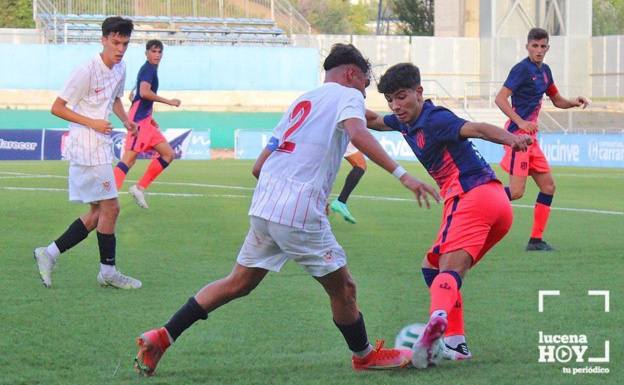 GALERÍA: Las fotos del Trofeo de Fútbol Juvenil "Torre del Moral" que se llevó el Cadiz frente al Sevilla y Atlético de Madrid y la presentación de los diferentes equipos del Lucecor